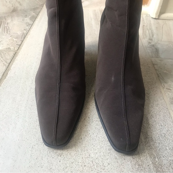 Stuart Weitzman Brown Gore-Tex Ankle Boots, Size 10. - Picture 3 of 11